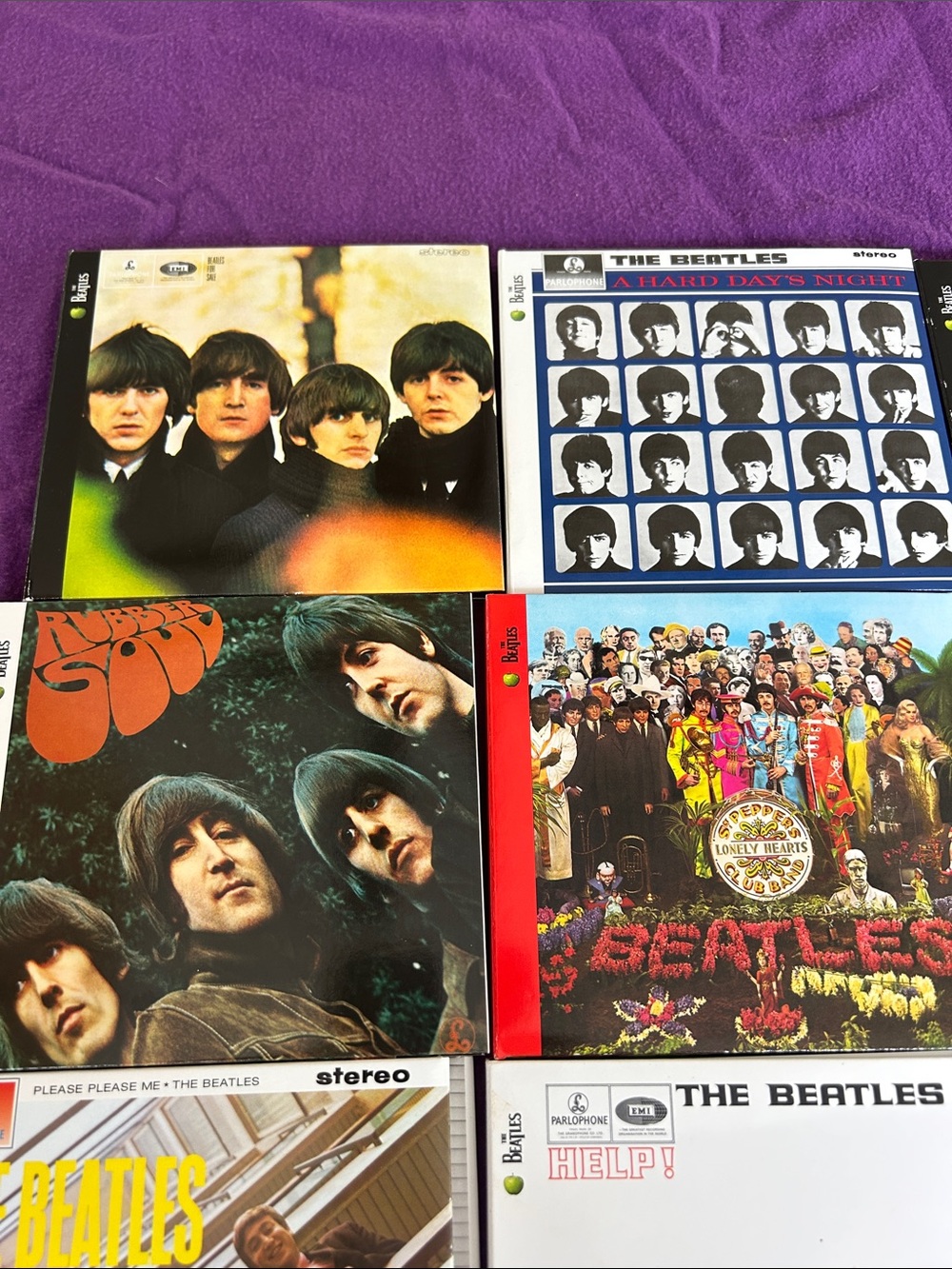 The Beatles Black Box with Green Apple Graphic - Picture 5 of 9